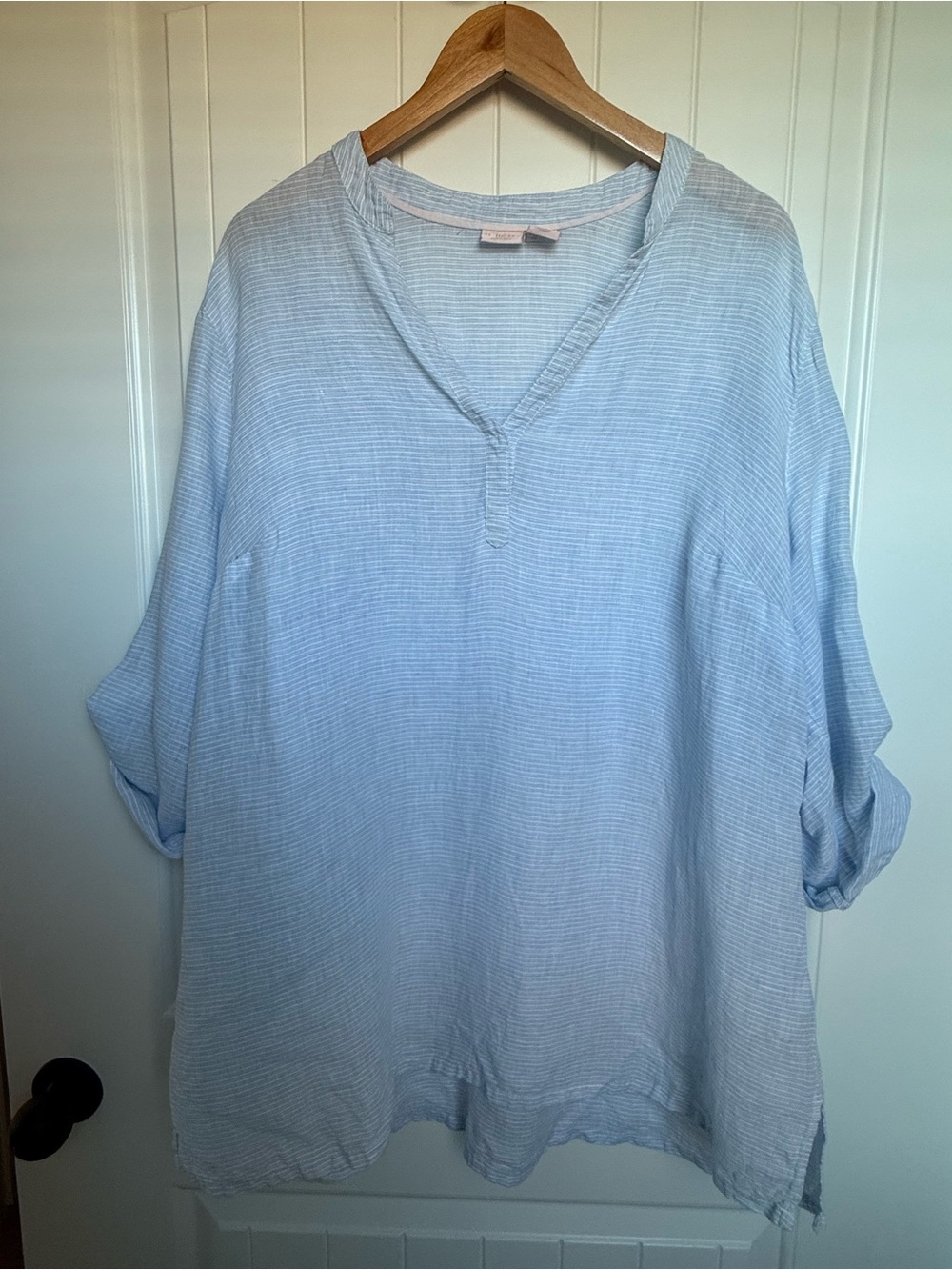 St. Tropez West 100% Linen Striped Roll Tab Tunic Blouse Top Light Blue Plus 1X